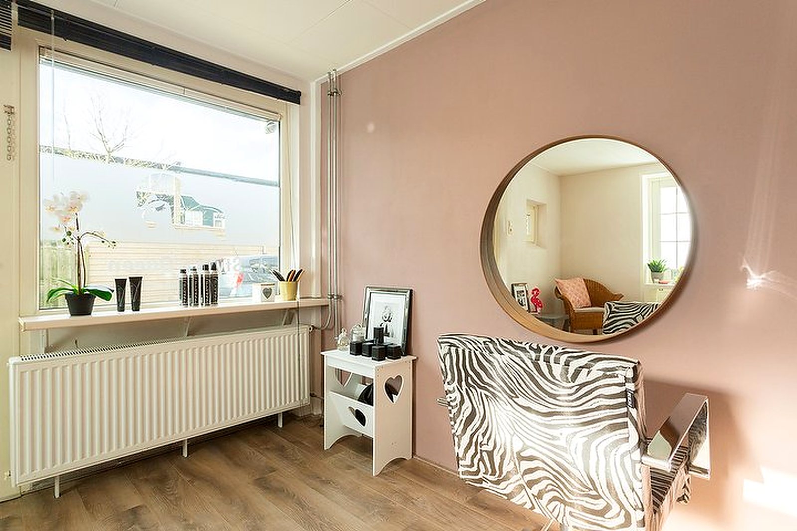 Voorgevel van Styling Queen, Hobbemalaan 46 in Alkmaar